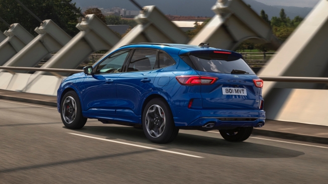 Ford Kuga PHEV 2024 Trasera Ford Kuga PHEV 2024 Trasera