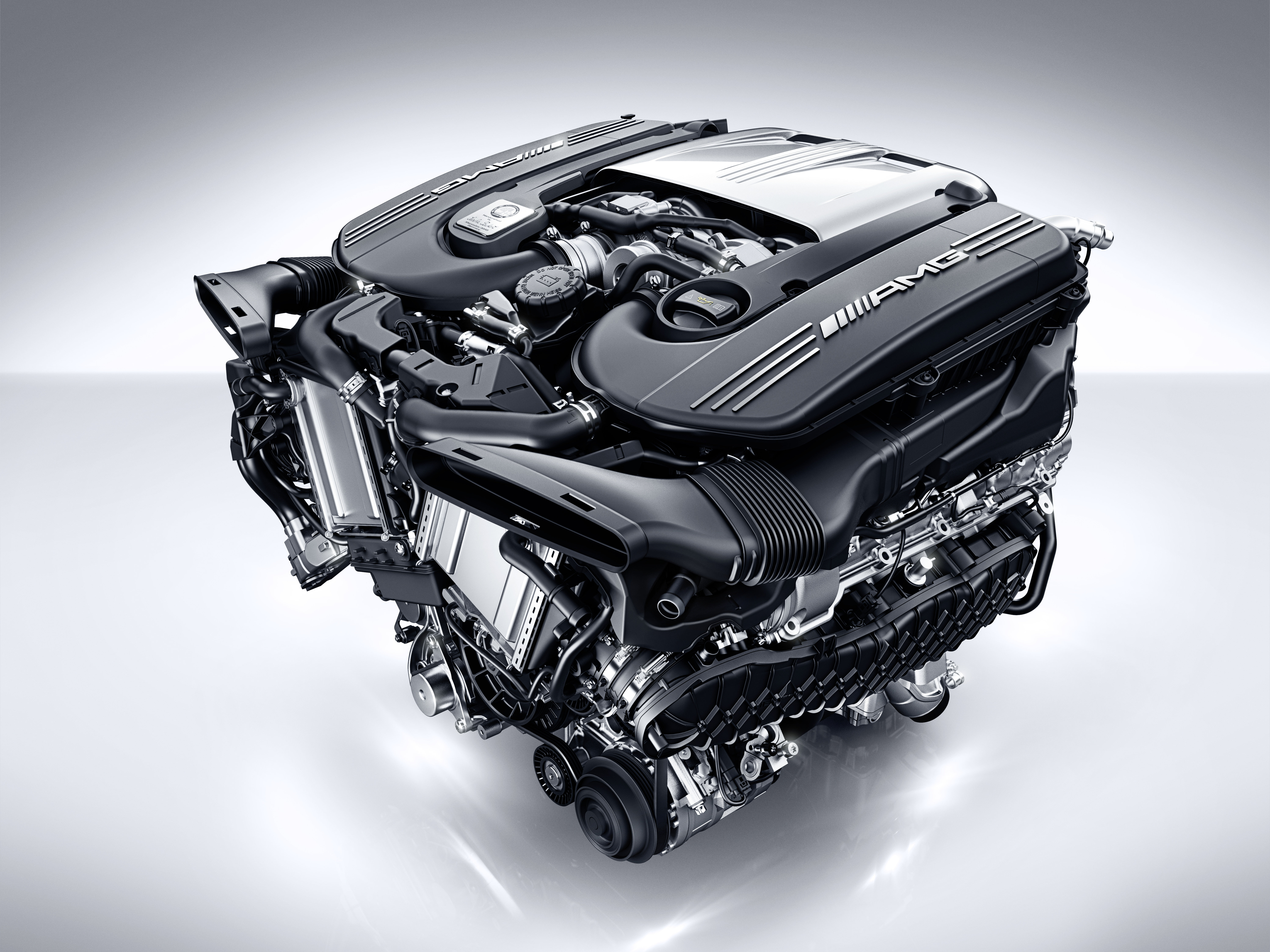 El próximo MercedesAMG C 63 será un híbrido de cuatro cilindros