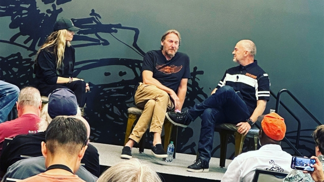 Alguien debe guiar el rumbo de Harley-Davidson para que se salve. Alguien debe guiar el rumbo de Harley-Davidson para que se salve.