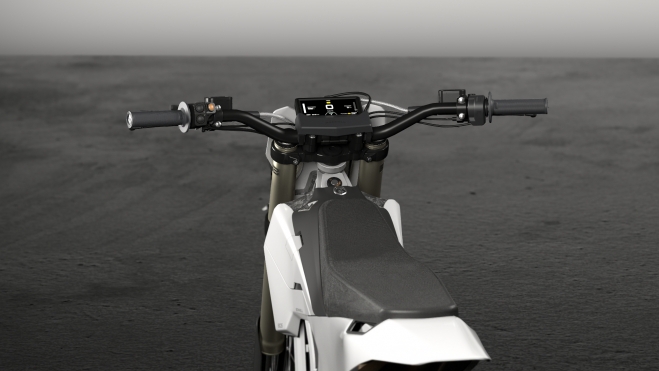 Imponente display. Destaca el mando en la parte izquierda del manillar. Imponente display. Destaca el mando en la parte izquierda del manillar.