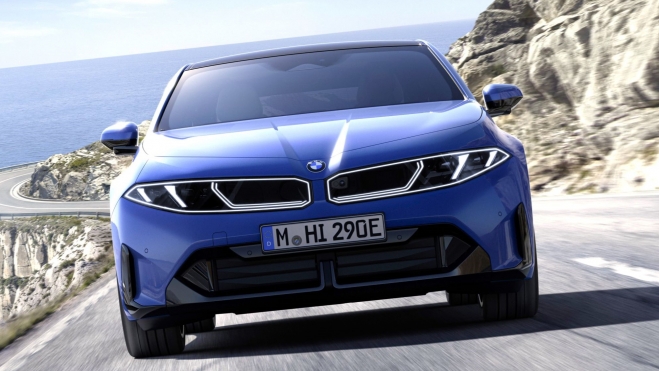 El nuevo BMW i3 retoma un nombre histórico para la marca, pero ahora para la nueva generación del Serie 3, que pasa a ser 100 % eléctrico. El nuevo BMW i3 retoma un nombre histórico para la marca, pero ahora para la nueva generación del Serie 3, que pasa a ser 100 % eléctrico.