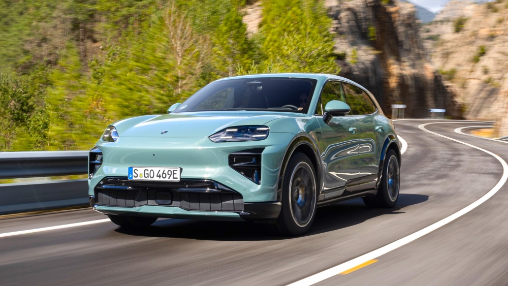 Porsche Cayenne Electric 1.156 CV y acelera como un F1 conducimos el SUV eléctrico más brutal de Porsche (18) Porsche Cayenne Electric 1.156 CV y acelera como un F1 conducimos el SUV eléctrico más brutal de Porsche (18)