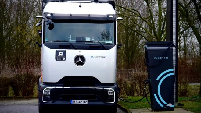 Mercedes eActros Mercedes eActros