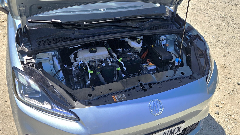 MG MG4 Urban Desde sólo 16.790 € y con hasta 416 km pone patas arriba a los eléctricos en España (10) MG MG4 Urban Desde sólo 16.790 € y con hasta 416 km pone patas arriba a los eléctricos en España (10)