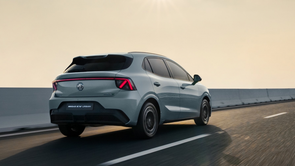 MG MG4 Urban Desde sólo 16.790 € y con hasta 416 km pone patas arriba a los eléctricos en España (1) MG MG4 Urban Desde sólo 16.790 € y con hasta 416 km pone patas arriba a los eléctricos en España (1)