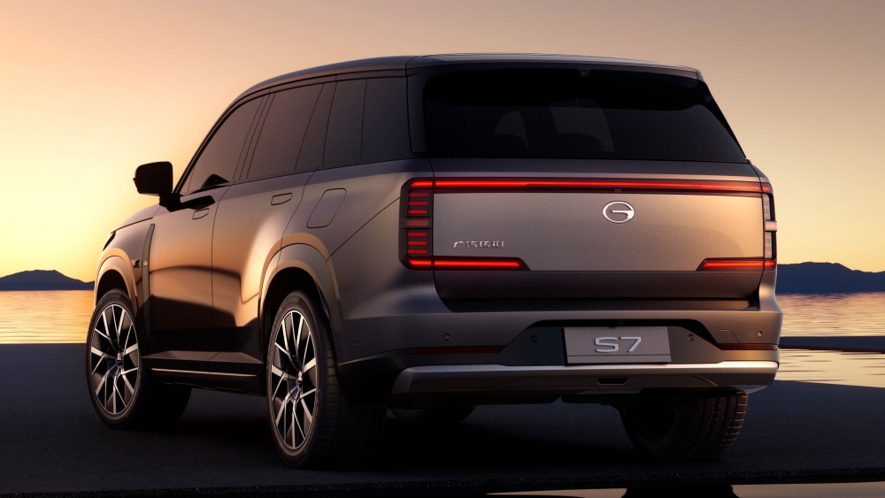 GAC S7 Supera 1.000 km reales y desafía BYD precio nuevo SUV híbrido gigante chino llega a España (3) GAC S7 Supera 1.000 km reales y desafía BYD precio nuevo SUV híbrido gigante chino llega a España (3)