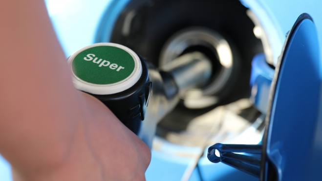 espana contraria impuesto petroleras subida precio gasolina diesel combustibles espana contraria impuesto petroleras subida precio gasolina diesel combustibles