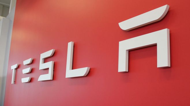 Logo Tesla