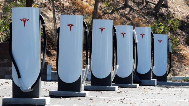 stellantis estandar carga coches electricos estados unidos tesla nacs interior