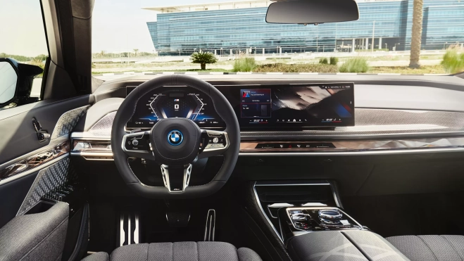 bmw i7