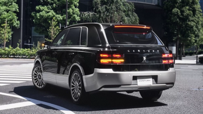 Toyota Century 2024 Trasera