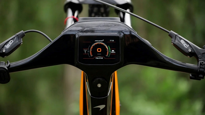 mclaren extreme 250 cockpit