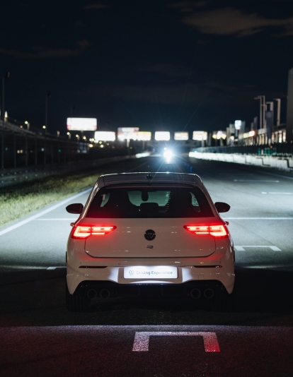 volkswagen driving experience nocturno 05