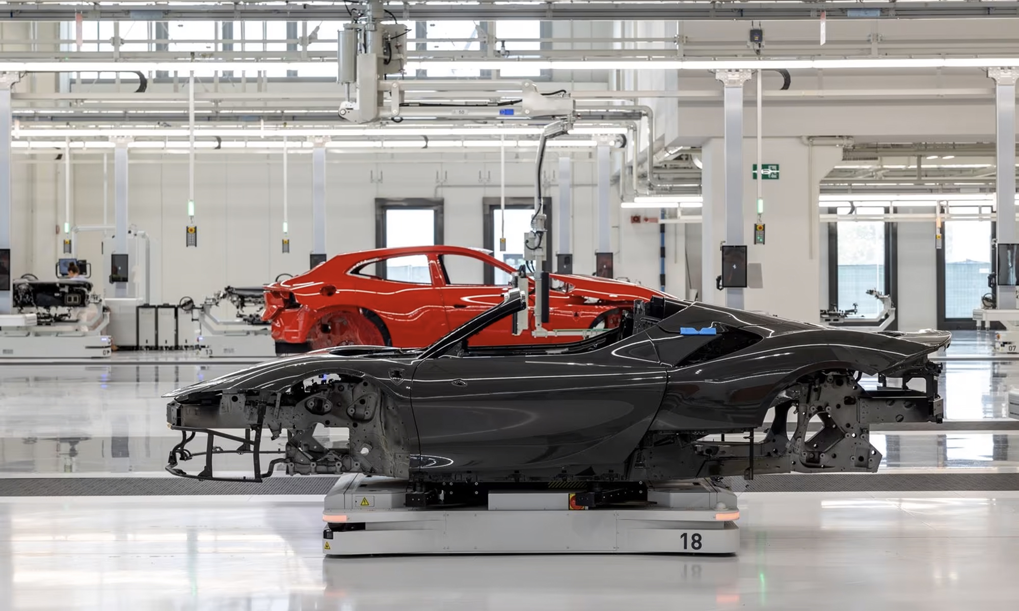 El nuevo edificio de Ferrari cuenta con una superficie de 42.500 metros cuadrados.