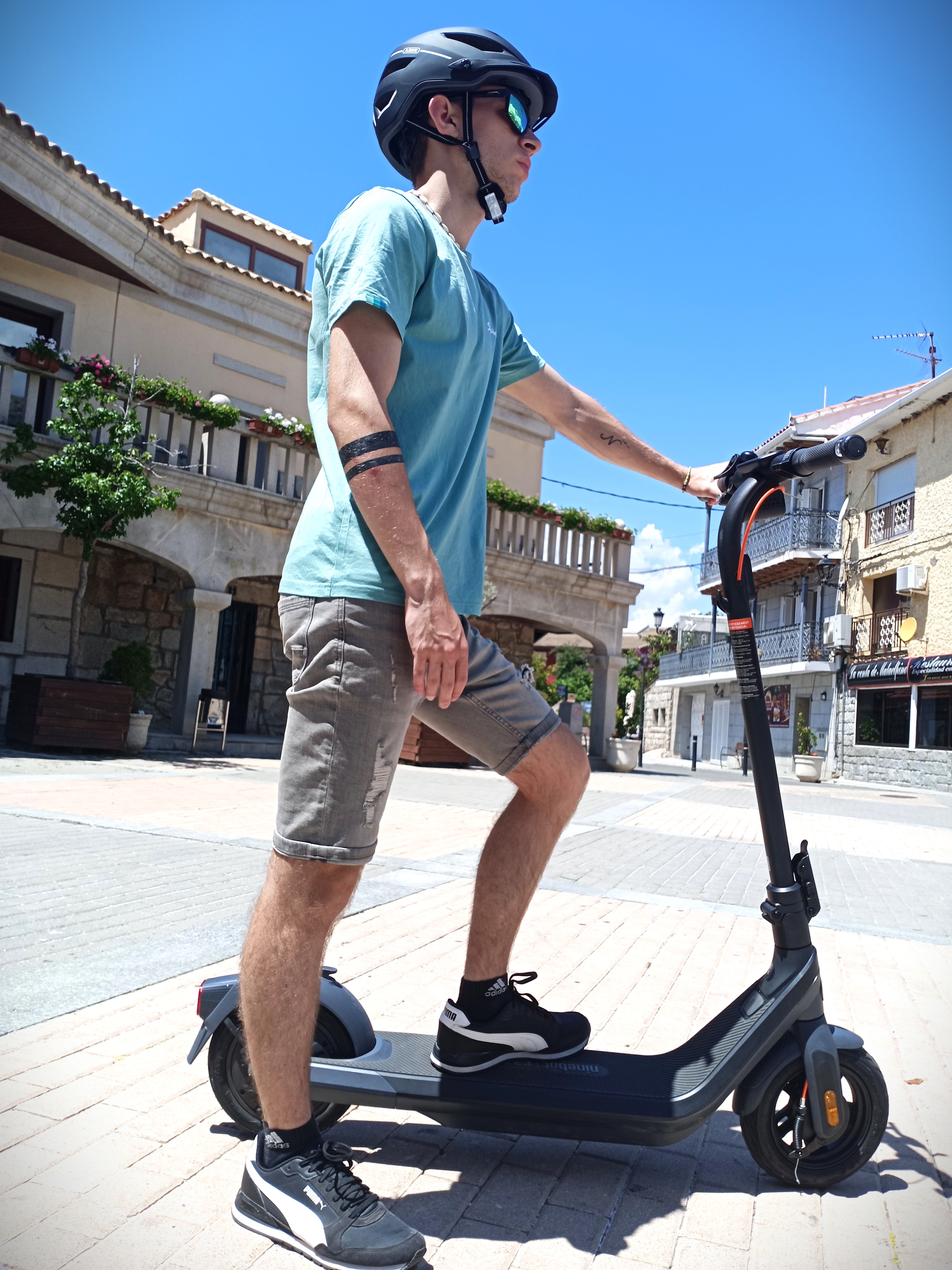 Por casi 400 € el Ninebot KickScooter E2 Pro E ofrece mucho...