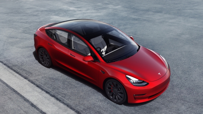 El Tesla Model 3 ha cerrado como el 100% eléctrico más vendido.