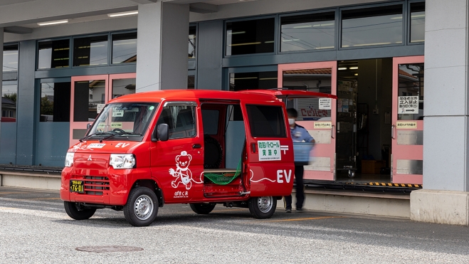 mitsubishi minicab ev 2024 02