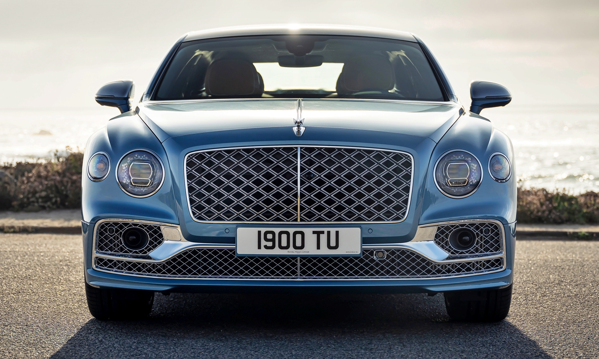 El nuevo Bentley Flying Spur híbrido será más potente que el actual Speed con motor W12.
