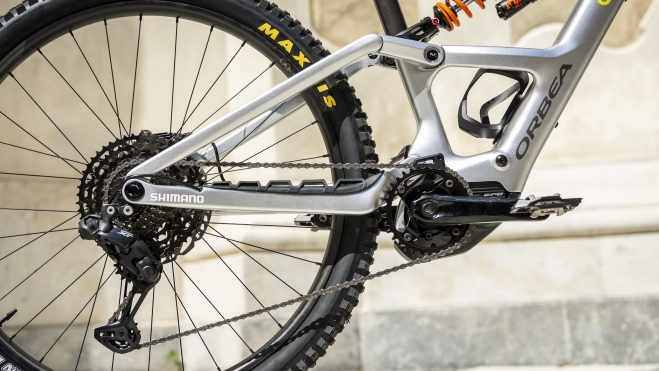 En eBikes de Enduro de competición también se ven pedales automáticos. (Foto: Shimano).