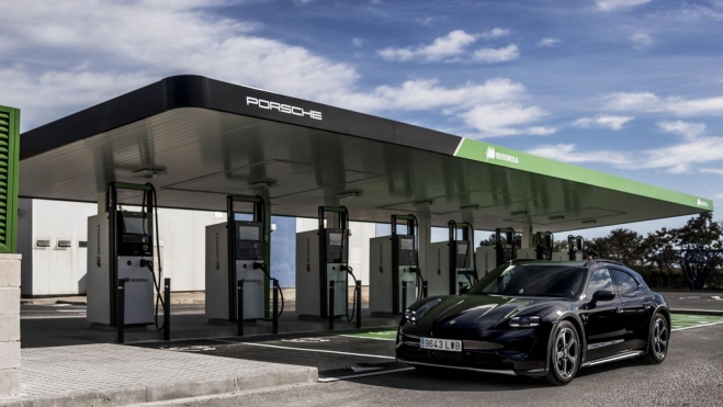 Porsche ha llegado a un acuerdo con Iberdrola para impulsar electrolineras.