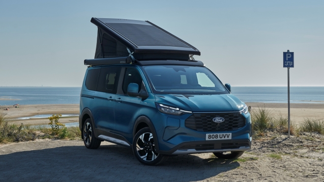 Ford Transit Custom Nugget Active phev 2024 02