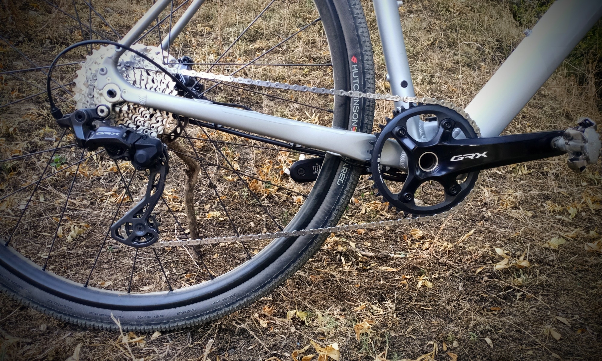 La transmisión Shimano GRX de 12 velocidades tiene un funcionamiento intachable.