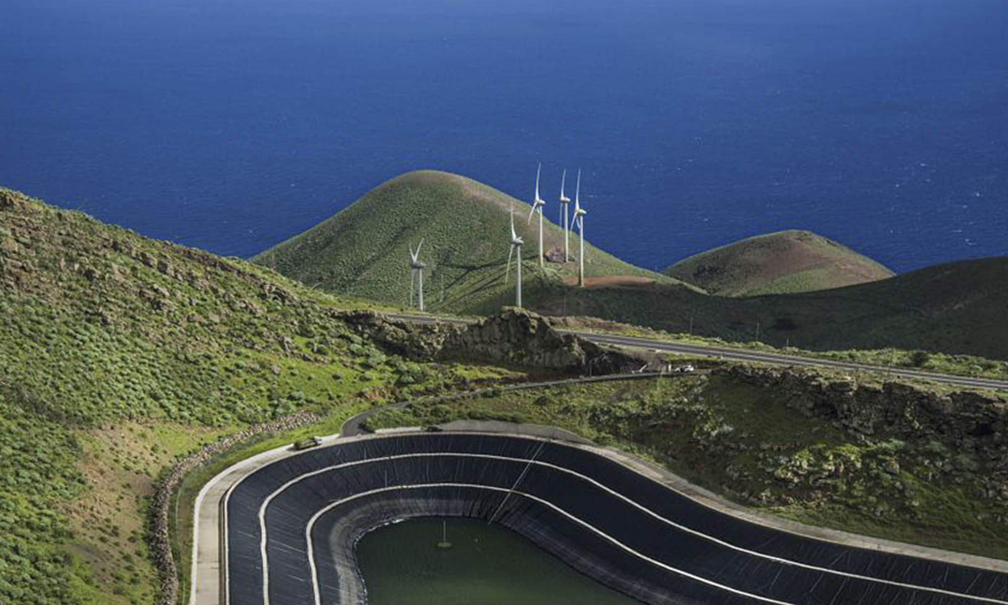 Viento y agua son suficientes para generar energía para el abastecimiento de una isla de más de 11.000 habitantes.