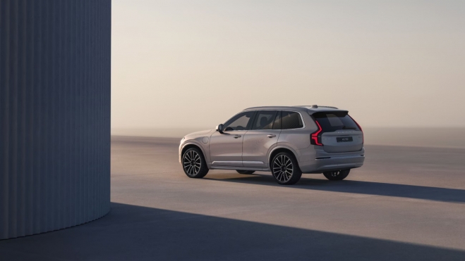 Volvo XC90 2025 Trasera