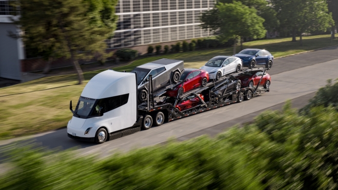 Tesla Semi Delantera