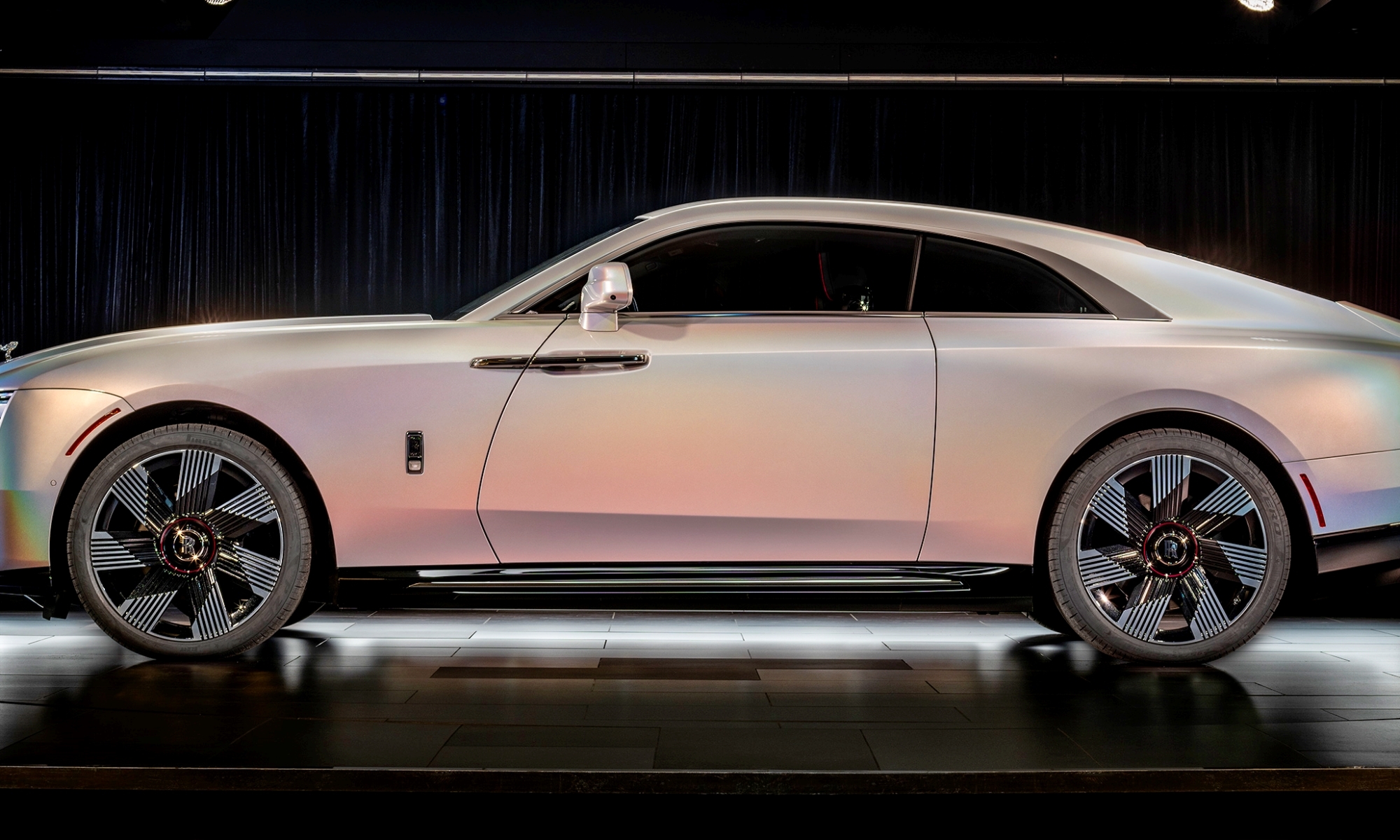 La llevará un exclusivo ejemplar del coche eléctrico de Rolls-Royce.