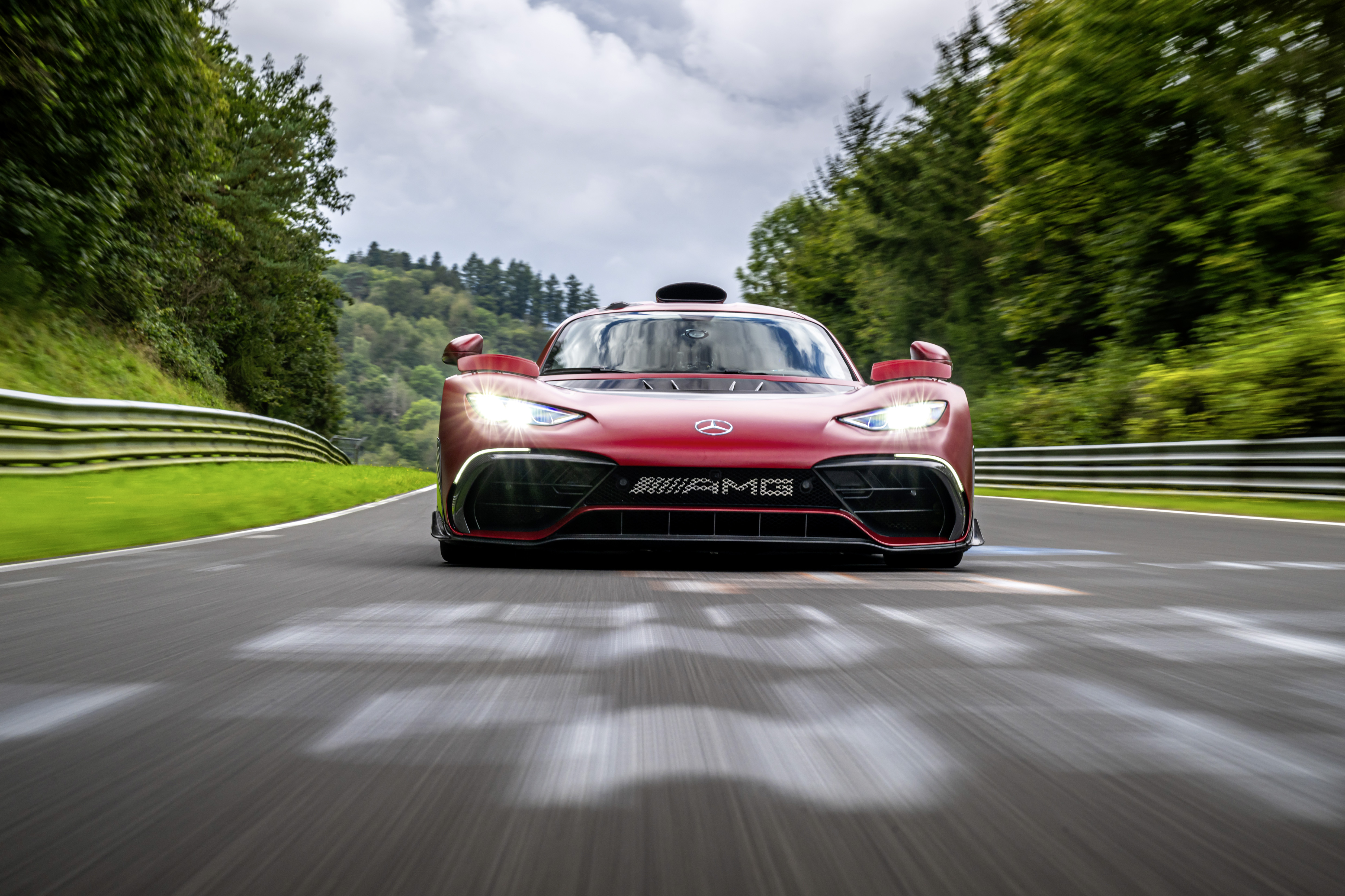 Este híbrido marcó su nuevo récord en Nürburgring el pasado 26 de septiembre.