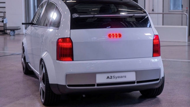 audi a2 etron concept 02