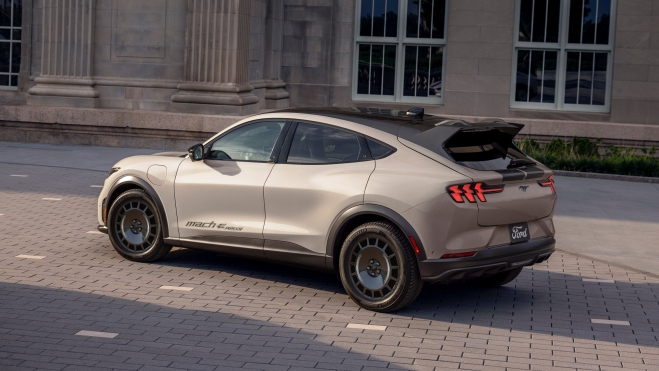 Ford Mustang Mach e Rally 2025 Trasera