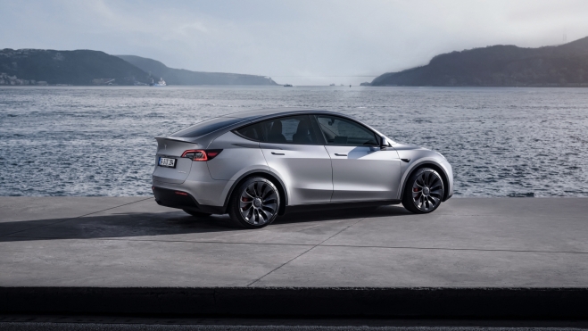 Tesla Model Y Trasera