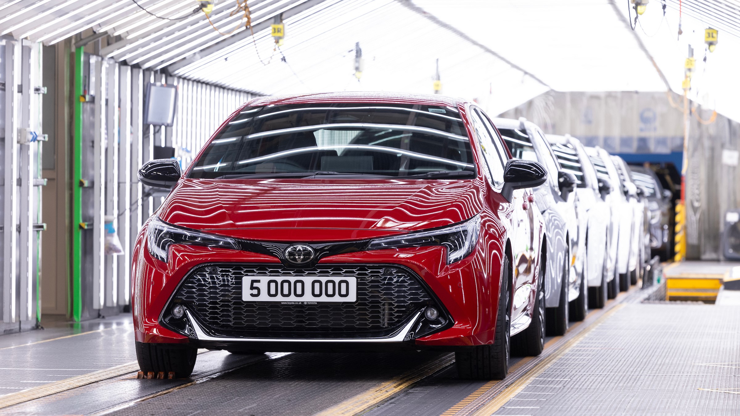 Con 18.908 unidades vendidas hasta noviembre, el Toyota Corolla es el segundo turismo -y primer coche híbrido- más vendido en España.