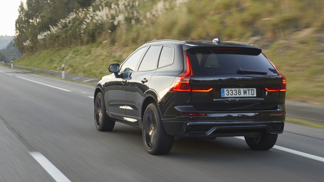 Volvo XC60 Recharge T6 PHEV Black Edition (13)