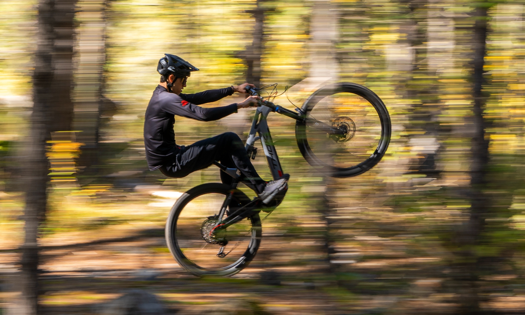 La nueva THOK TP4 es una bicicleta eléctrica de Allmountain.