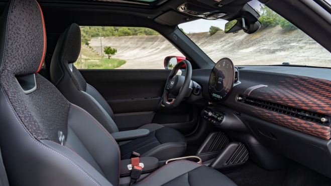 mini john cooper works electrico interior