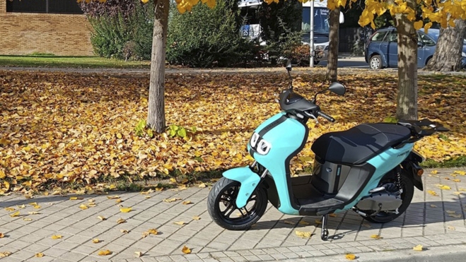 scooter electrico Yamaha NEOs Dual Battery 6