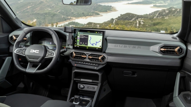 dacia duster hybrid 140 interior