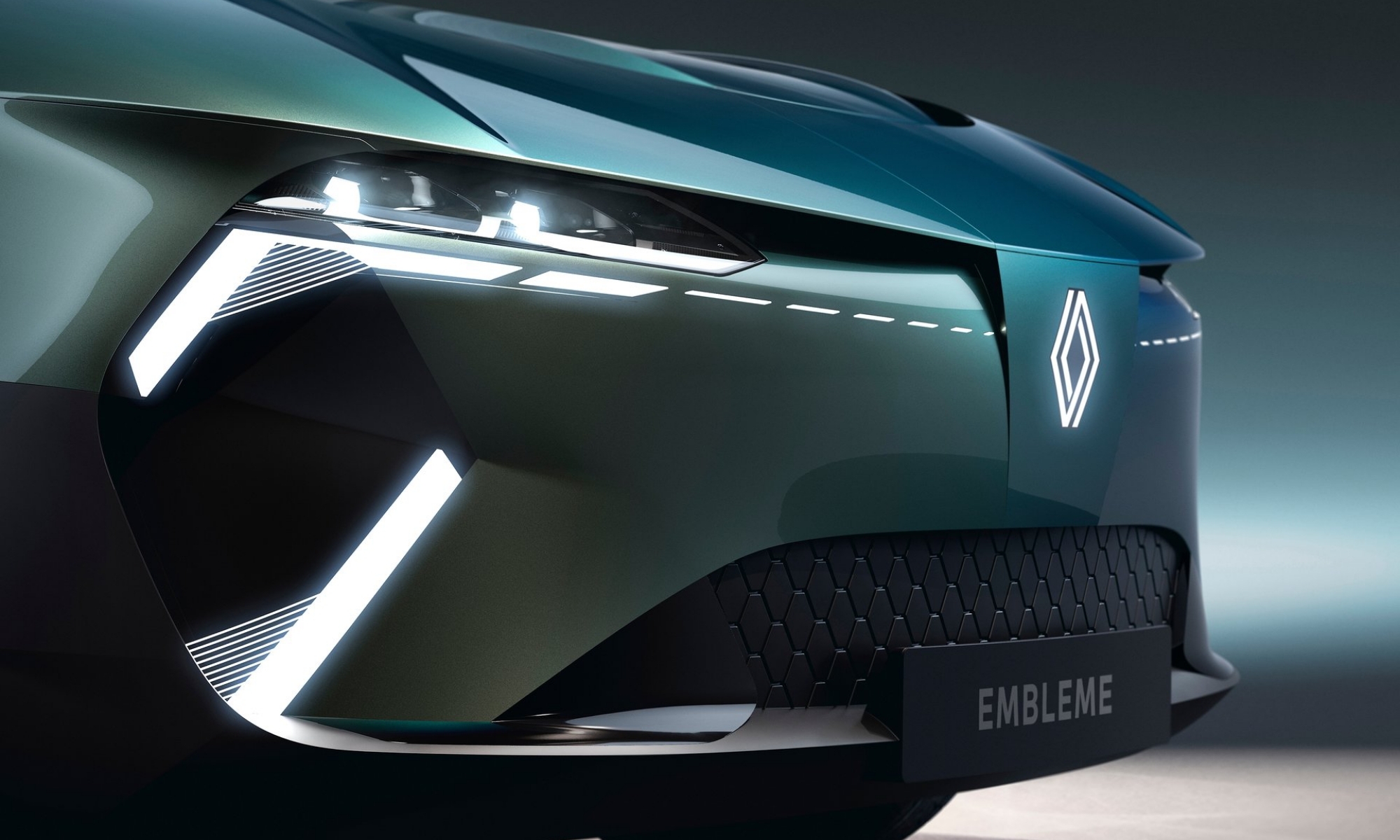 Renault ha presentado varios prototipos eléctricos interesantes como el Embleme.