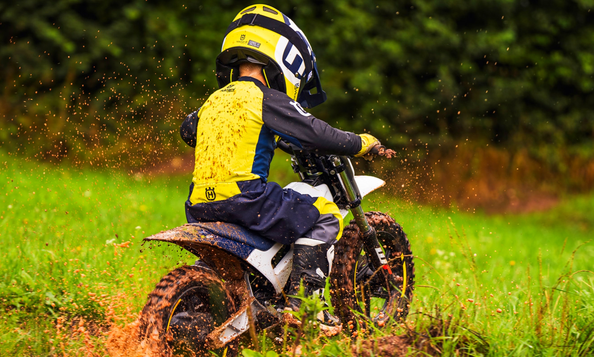 Las motos infantiles eléctricas son una gran escuela de pilotaje.