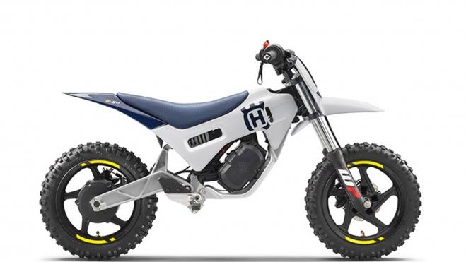 Husqvarna EE-2 (2.875 €).