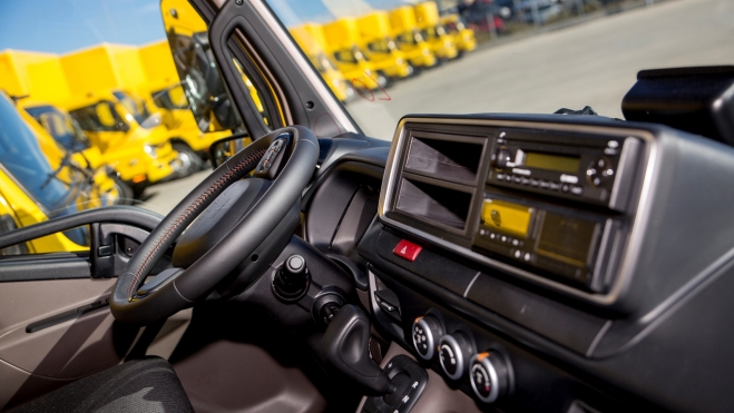 Fuso eCanter interior