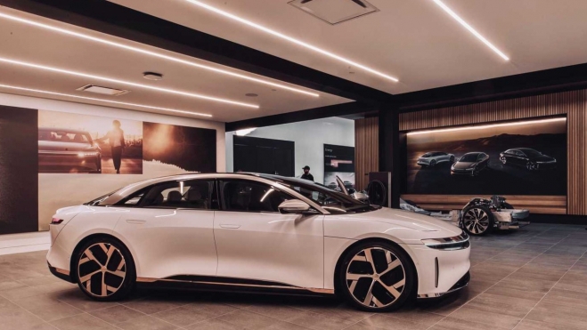 Lucid Motors Showroom Bevery Hills, en Los Angeles