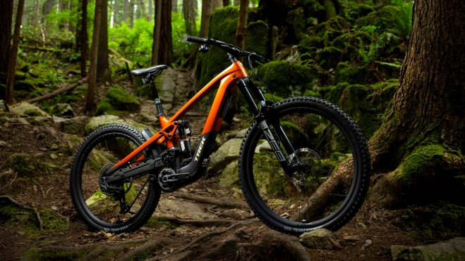 La Trek Slash+ es una bicicleta eléctrica 'light' de Enduro.