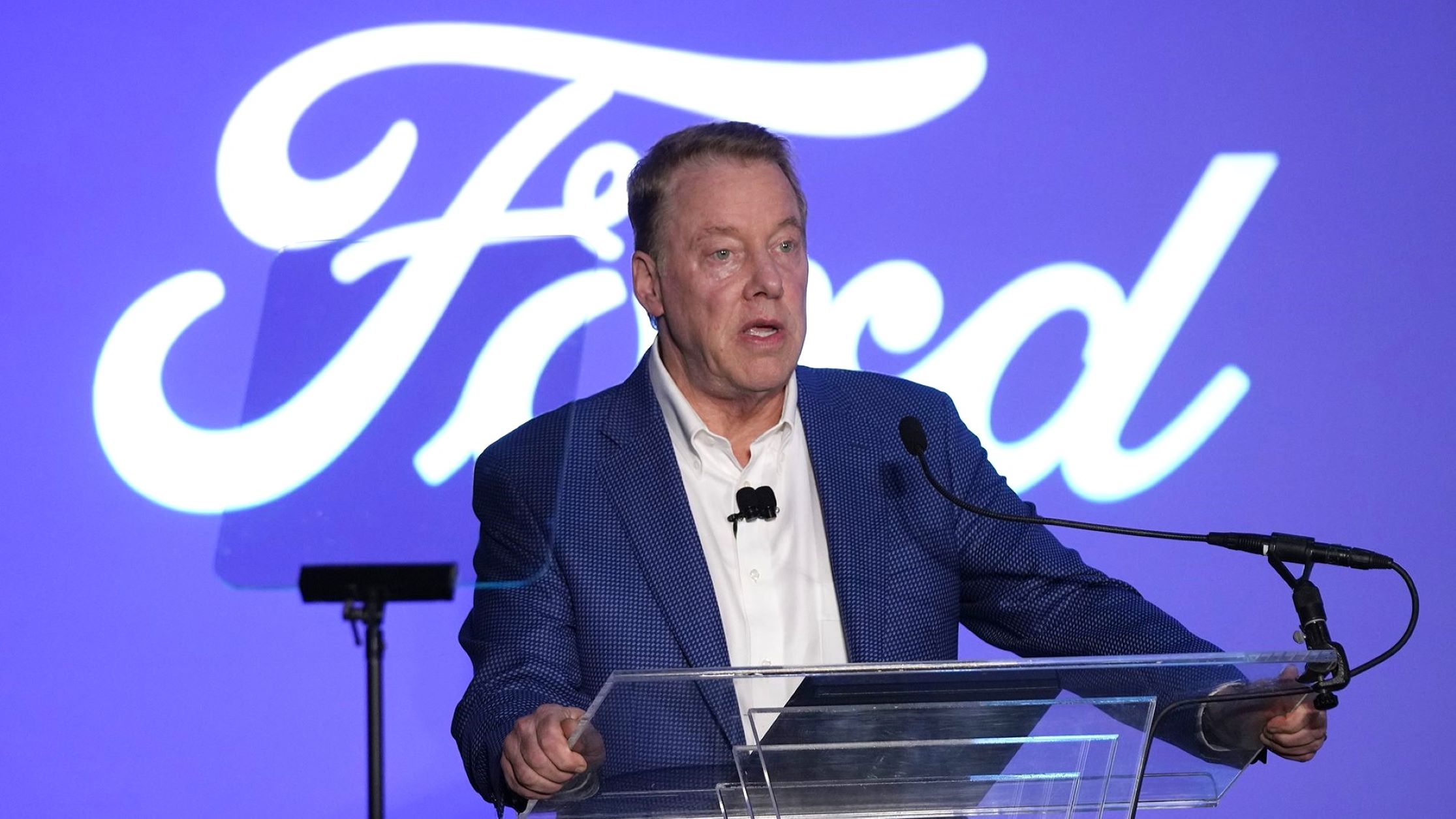 Bill Ford recibió una llamada telefónica de Donald Trump, y se ha mostrado convencido de que su relación será "muy buena".