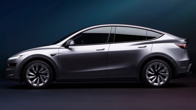 Tesla Model Y 2025 Lateral