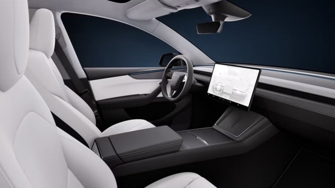 Tesla Model Y 2025 Interior