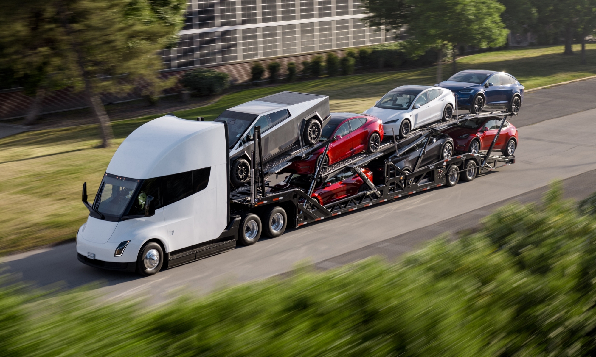 El informe separa la paja del grano, desmonta la imagen de Tesla como gran promesa.